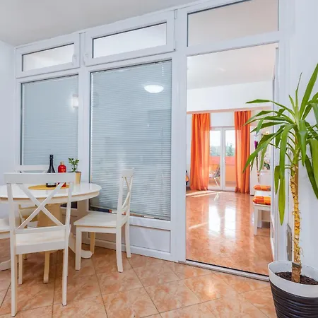 Beautiful In With Wifi Apartment